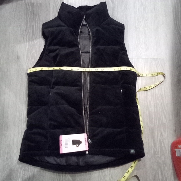 Zx Zeroxposur Black Velvety Puff Vest NWT - Picture 14 of 14
